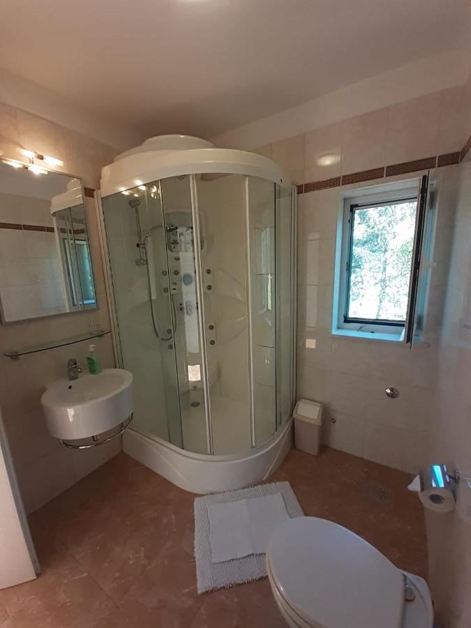 Apartments Ilicic Supetar Εξωτερικό φωτογραφία