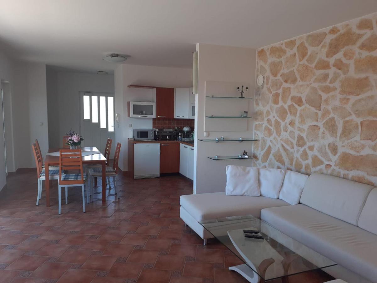 Apartments Ilicic Supetar Εξωτερικό φωτογραφία