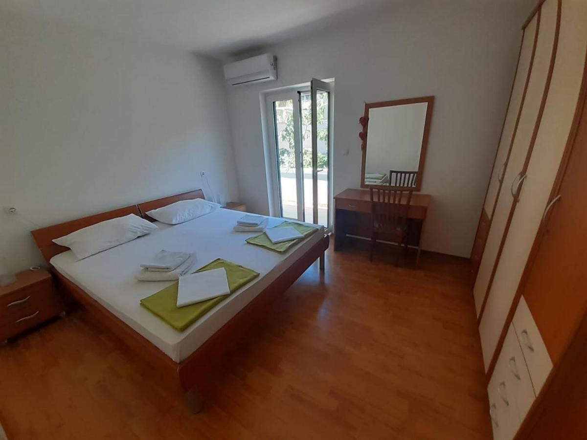 Apartments Ilicic Supetar Εξωτερικό φωτογραφία