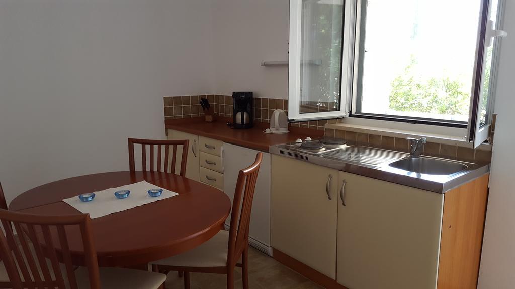 Apartments Ilicic Supetar Εξωτερικό φωτογραφία